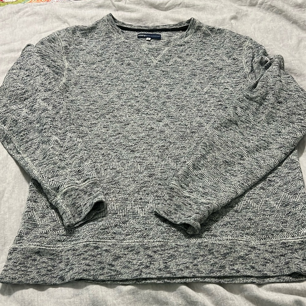 Levi’s Medium Casual Long-Sleeve Top